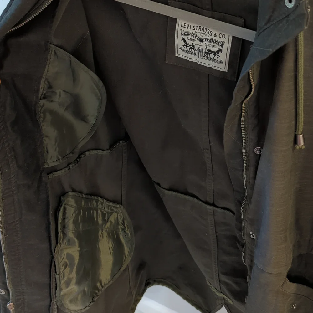 Levi jacket - Picture 10 of 11
